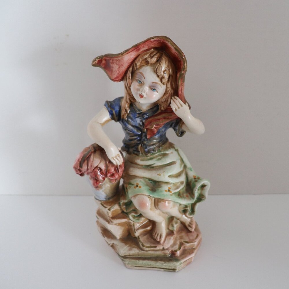 Tuscany Figurine of a Girl made in Italy looks Very Old